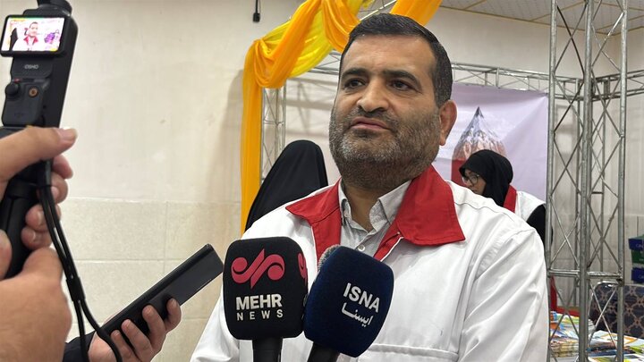 هلال‌احمر حامی دانش‌آموزان کم برخوردار استان تهران است/ اجرای طرح ارمغان مهر در ورامین