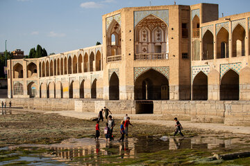 مرگ حیات در زاینده‌رود