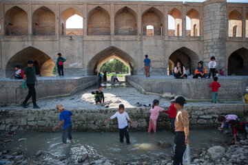 مرگ حیات در زاینده‌رود