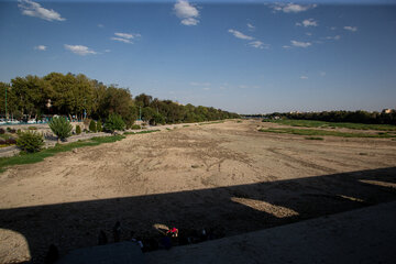 مرگ حیات در زاینده‌رود