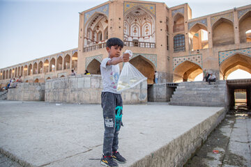 مرگ حیات در زاینده‌رود