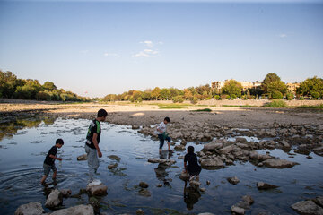 مرگ حیات در زاینده‌رود