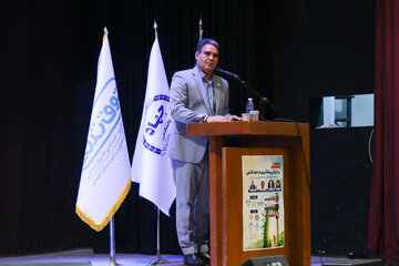 مهدی برجی، مدیرکل بهزیستی خراسان رضوی در اولین همایش علمی روز جهانی پیشگیری از خودکشی " باهم برای امید، باهم برای زندگی"