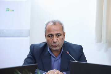 سخنرانی ، سهراب فیض‌زاده مدیرعامل شرکت شهرک‌های صنعتی آذربایجان شرقی در تالار مذاکرات اقتصادی و سرمایه‌گذاری با هدف توسعه مراودات تجاری - تبریز