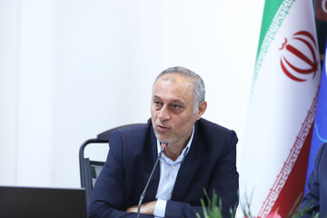 سخنرانی ، صابر پرنیان مدیر کل صنعت، معدن و تجارت آذربایجان شرقی در تالار مذاکرات اقتصادی و سرمایه‌گذاری با هدف توسعه مراودات تجاری - تبریز