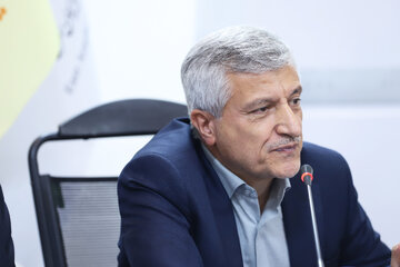 سخنرانی ، محمدتقی پیر بابایی، رئیس دانشگاه هنر اسلامی تبریز در تالار مذاکرات اقتصادی و سرمایه‌گذاری با هدف توسعه مراودات تجاری - تبریز