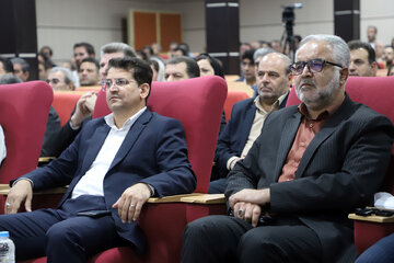 حضور محمد مبین فرماندار کرمانشاه در مراسم تجلیل از صنعتگران و معدن‌کاران برتر کرمانشاه