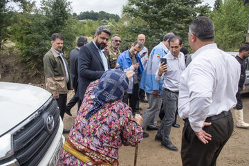 بازدید «حسین ساجدی نیا» رئیس سازمان مدیریت بحران کشور از مناطق سیل زده روستای زرین آباد ساری