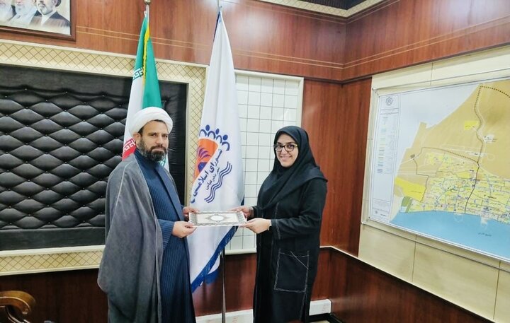رئیس شورای شهر بندرعباس: هدف ما پیوند میان نخبگان دانشگاهی و مدیریت شهری است