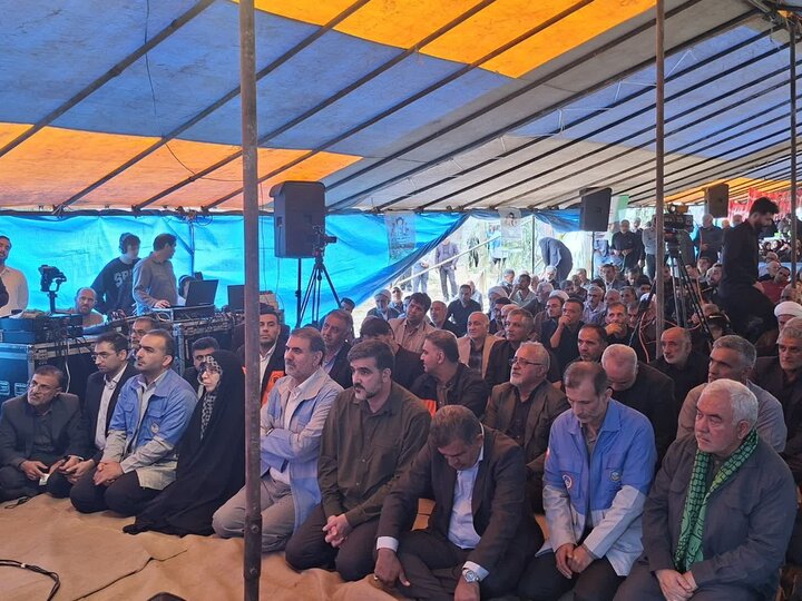 مردم ایران جنگ طلب نیستند اگر دشمن جلو بیاید، کوتاه نمی‌آیند