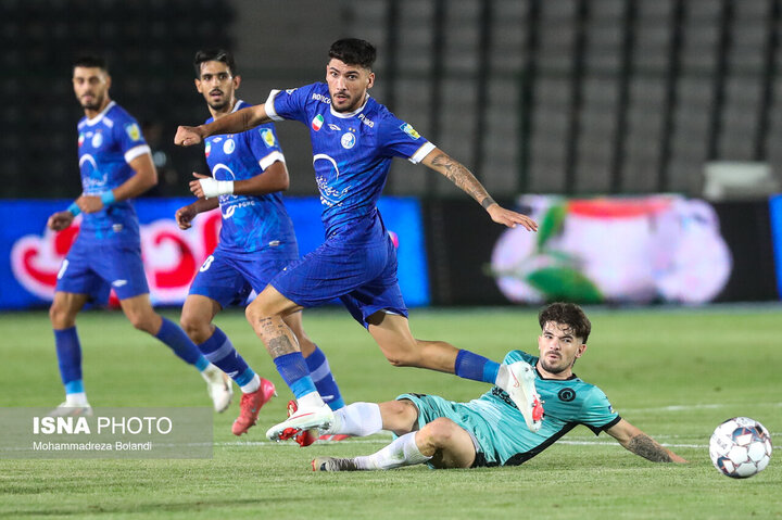 تشویق صالحِ مغضوب و مطالبه جام!