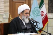 استاد حوزه علمیه قم: حوزه انقلابی باید راه امام خمینی(ره) و رهبر شهید را ادامه دهد