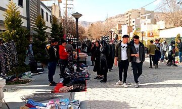 نظاره‌ رنج معیشت در سنگ‌فرش ایلام