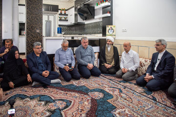 دیدار سخنگوی امور خارجه از خانواده شهید دکتر حمید امینی 