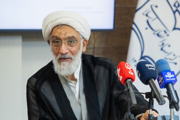 مصطفی پورمحمدی در مراسم رونمایی از ۲۰ عنوان تازه‌های نشر مرکز اسناد انقلاب اسلامی