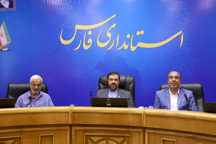 استاندار: مدیران فارس اهتمام جدی به ترویج نماز داشته باشند