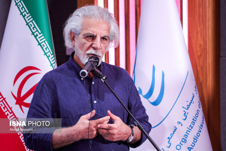 علیرضا داودنژاد نشان&zwnj;دار شد/ بوسه &laquo;زهرا&raquo; بر دستان پدر در فقدان &laquo;رضا&raquo;