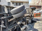 تصادف زنجیره‌ای ۱۲ خودرو در بزرگراه یادگار امام/ ۵ نفر مصدوم شدند