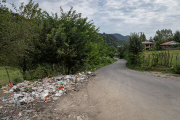 «من باشعورم چون زباله نمی‌ریزم» - گیلان - روستای فوشه - فومن