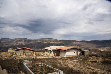 مدرسه روستای «مالخواست» چهاردانگه ساری - دهستان پشتکوه