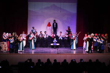 نمایش شهریار من روی صحنه تئاتر - تبریز