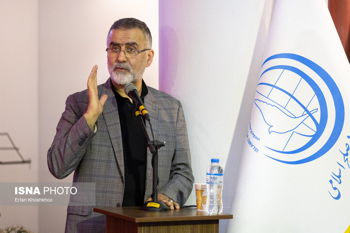 نمایش «صلح آمریکایی»!