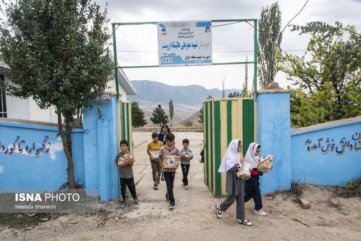 مانور بازگشایی مدارس چابهار برای سنجش آمادگی آغاز سال تحصیلی برگزار شد