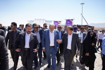 بازدید وزیر نیرو از تصفیه‌خانه فاضلاب فسا با پیشرفت ۸۰ درصدی