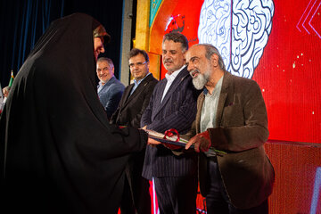 آیین اختتامیه چهاردهمین جشنواره سراسری رسانه و نشریات دانشجویی «تیتر۱۴»