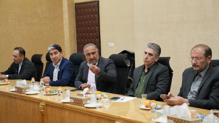 معاون رئیس جمهور: جنگلهای کهگیلویه و بویراحمد به بستر درآمد برای روستاییان تبدیل شوند
