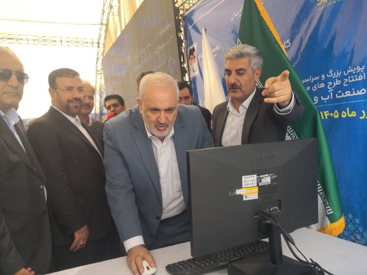 فاز نخست رینگ انتقال آب غرب به جنوب شیراز با ۲۴ کیلومتر خط اجرا شد