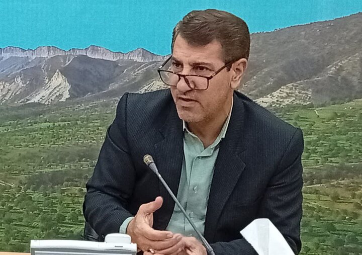معاون استاندار ایلام: برای حل مشکلات پیمانکاران و تکمیل پروژه‌های مسکن ایلام پای کار هستیم