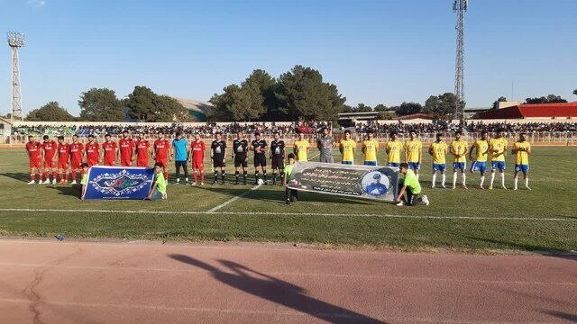 نیروی زمینی به تنهایی صدرنشین لیگ یک شد
