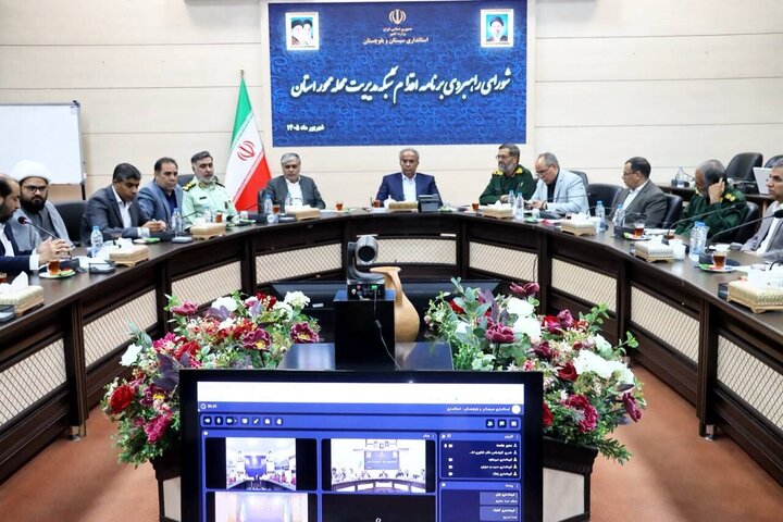 مردم در حل مسائل محل زندگی خود منتظر اقدام دستگاه‌های دولتی نمانند