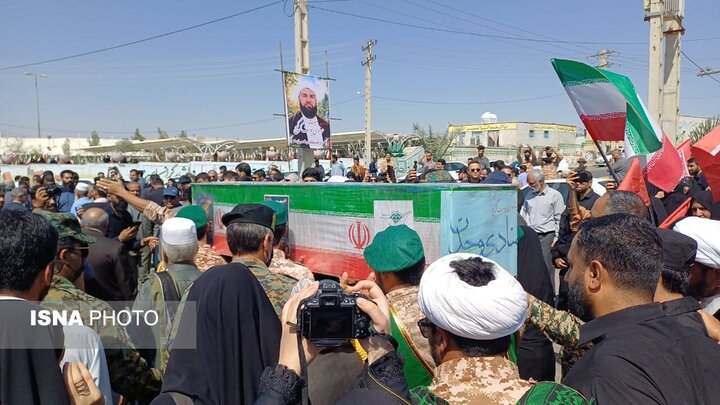 تشییع پیکر مطهر مولوی گرگیج در زاهدان
