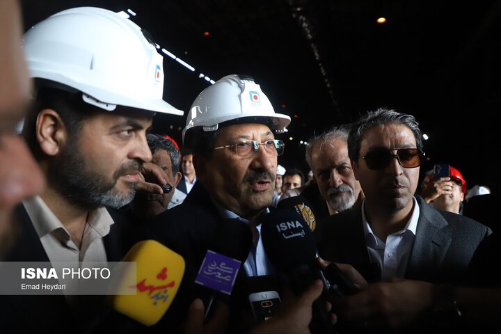 وزیر صمت: منابع تسهیلاتی بنگاه‌های بزرگ به واحدهای کوچک و متوسط اختصاص می‌یابد