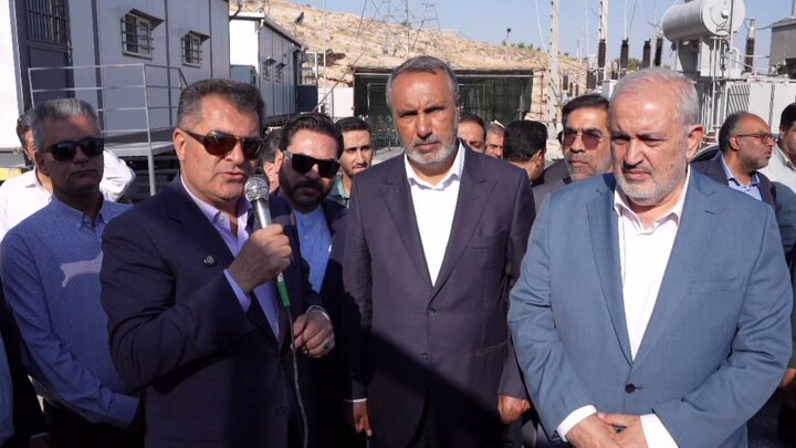 وزیر نیرو: تقویت شبکه برق زمینه توسعه فعالیت‌های صنعتی و کشاورزی را فراهم می‌کند