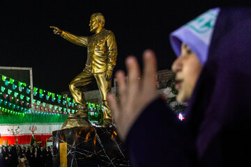 مراسم رونمایی از تندیس سردار شهید امیرعلی حاجی‌زاده
