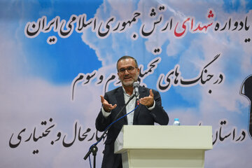 سخنرانی اکبر صالحی، معاون امنیتی و انتظامی استانداری اصفهان در یادواره شهدای ارتش - اصفهان