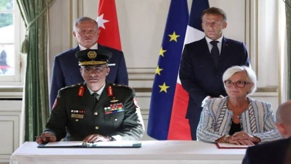 اردن و فرانسه توافقنامه همکاری دفاعی امضا کردند