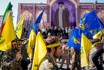 رزمایش جان‌فدایان ایران