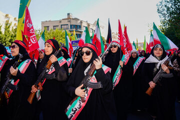 رزمایش جان‌فدایان ایران