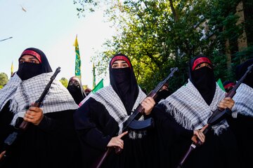 رزمایش جان‌فدایان ایران