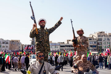 رزمایش جان‌فدایان ایران