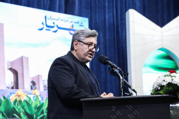 سخنرانی نعمت الله پایان مدیر کل اداره فرهنگ و ارشاد استان در مراسم بزرگداشت استاد شهریار و روز شعر و ادب فارسی در تبریز