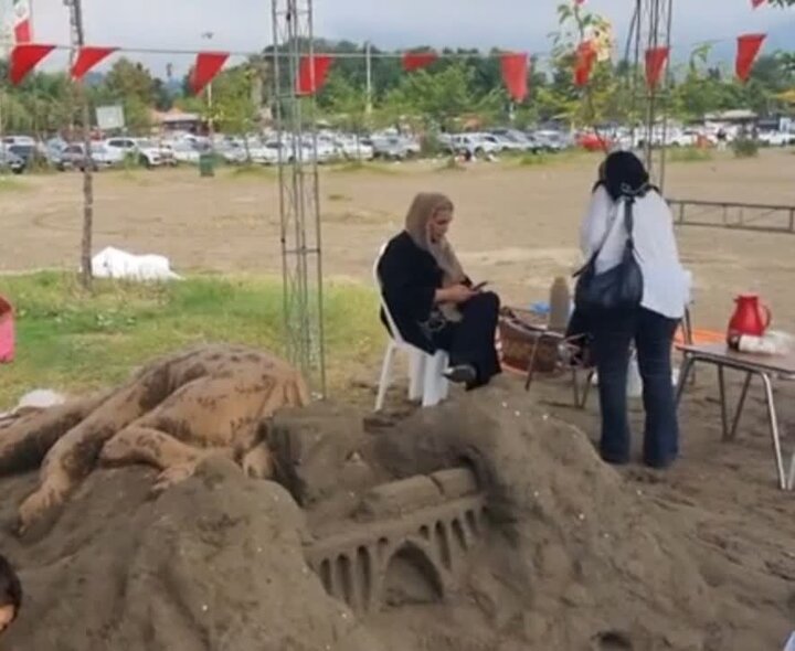 جادوی شن و دریا در ساحل توسکاسرا؛ وقتی هنر با طبیعت همآغوش شد