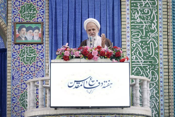 درخواست خطیب جمعه کرمان برای برخورد با فتنه‌گران اقتصادی و جنگ ترکیبی