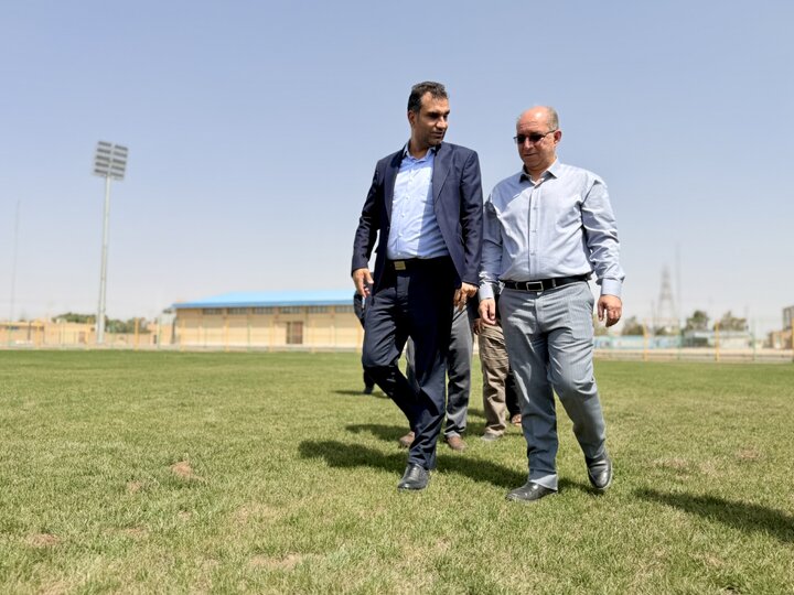 استادیوم فوتبال آزادی اردکان در آستانه بهره‌برداری/ تأکید بر توسعه متوازن زیرساخت‌ها