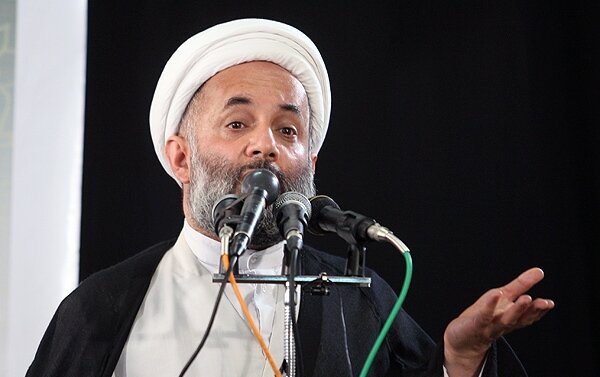 امام جمعه بابل: ایستادگی ملت ایران ضامن شکست نقشه‌های دشمن است