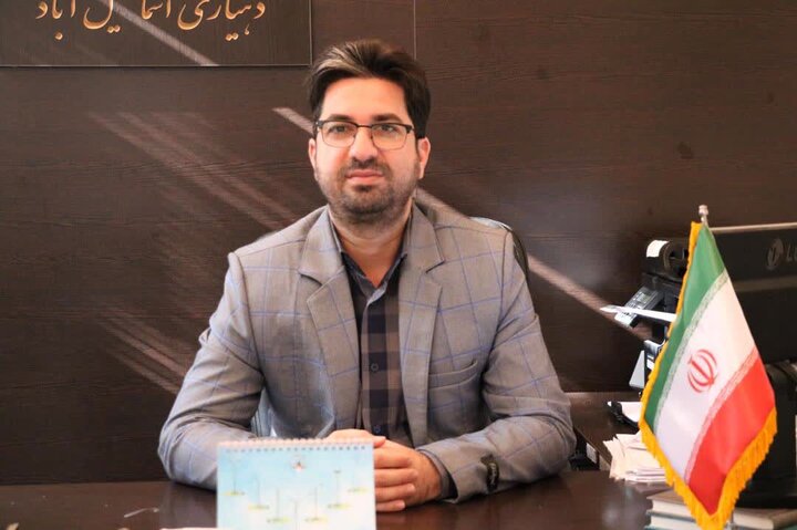 مدرسه‌ای که می‌تواند دوباره قلب تپنده اسماعیل‌آباد شود؛ «وحیدی مستوفی» در آستانه تعطیلی؟